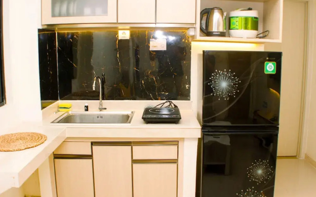 Homey And Nice 2Br At Meikarta Apartment