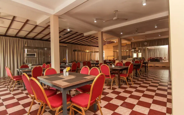 OYO 111 Sea Shine Beach Hotel