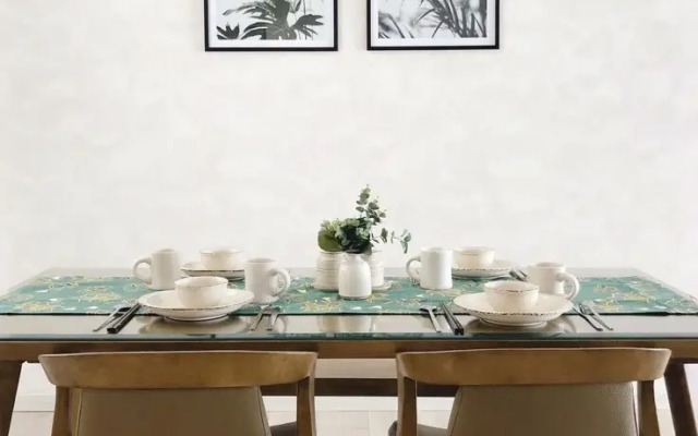 Justay Rivergate Center