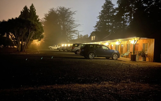 b.side motel + rv