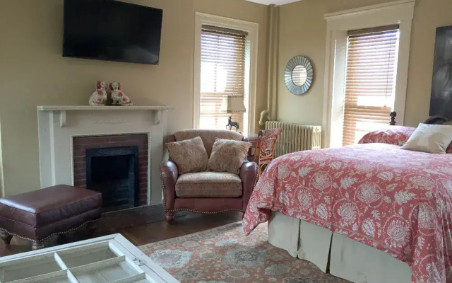 Mary May House