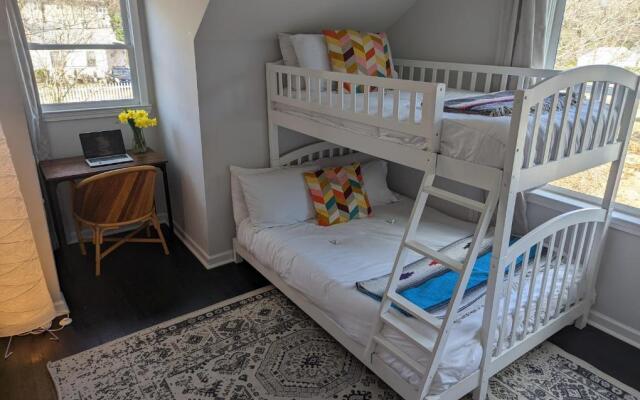 eKstasis Hostel & Urban Farm