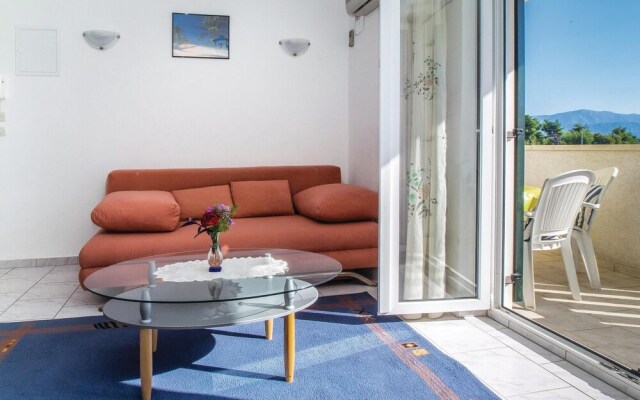 Awesome Apartment in Supetar With 2 Bedrooms and Wifi