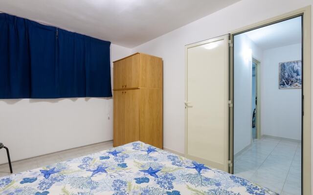 2987 Villa Brunilda by Barbarhouse