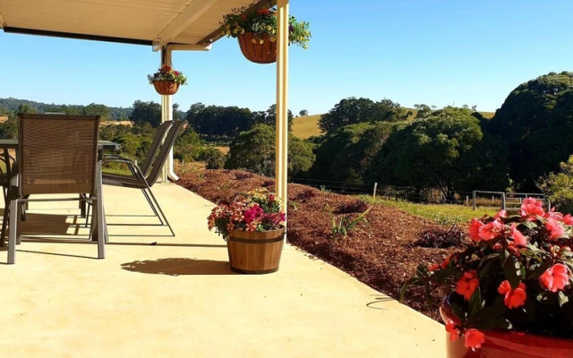 Yungaburra Lodge