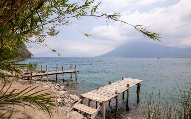 Baraka Atitlan - Lake & Beach