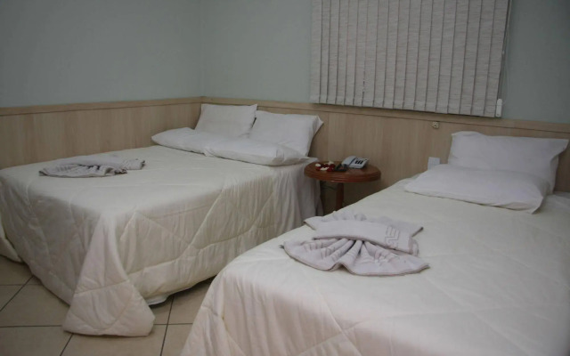 Santa Felicidade Hotel