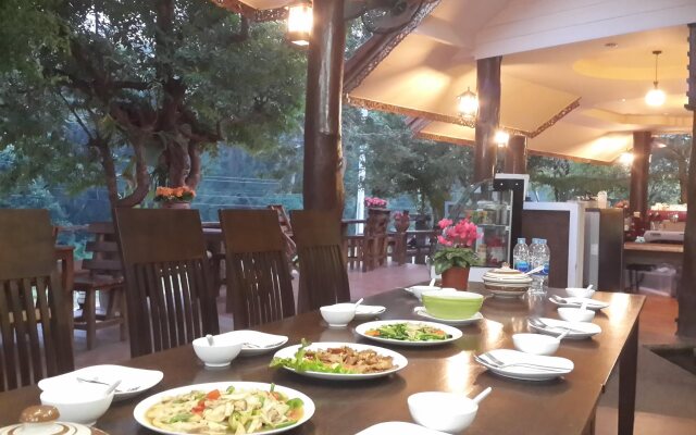 The Road View Resort