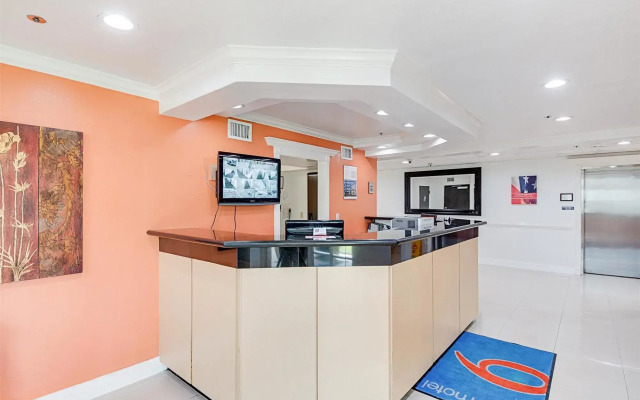 Motel 6 McAllen, TX - East