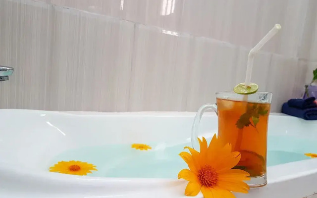 White Villa Beach Resort