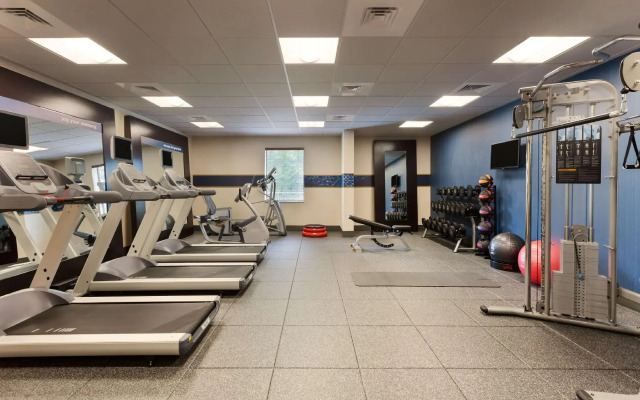 Hampton Inn & Suites Camp Springs/Andrews AFB