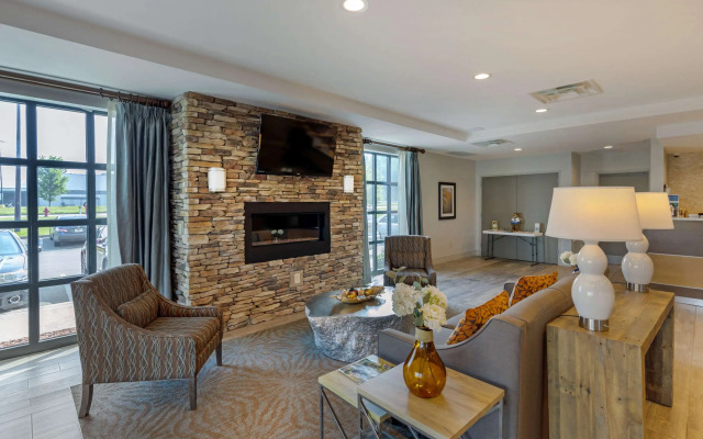 Comfort Inn & Suites