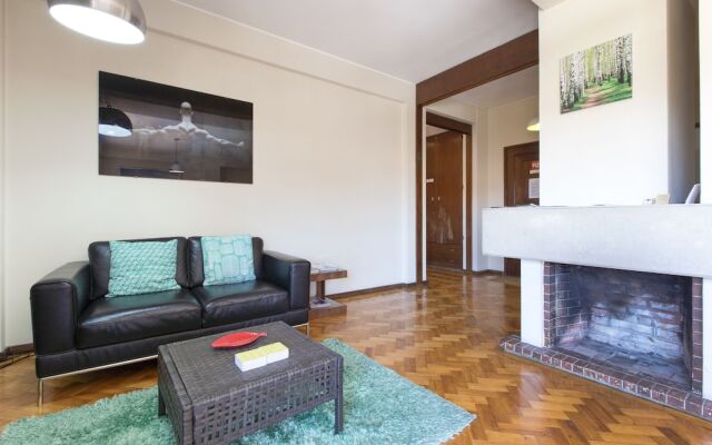 LV Premier Clerigos RE2