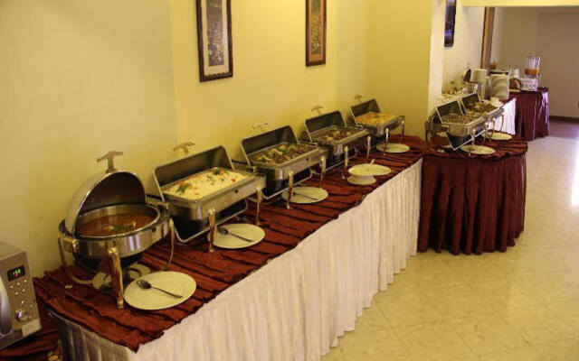 Reef Al Malaz Hotel International (Formerly Tulip Inn Al Reef)