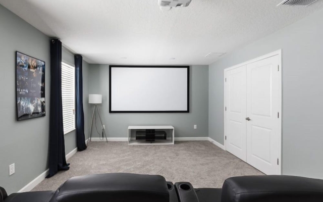 8BR ChampionsGate Pool Home