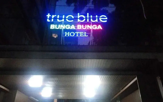 True Blue Bunga Bunga Hotel Pasar Baru