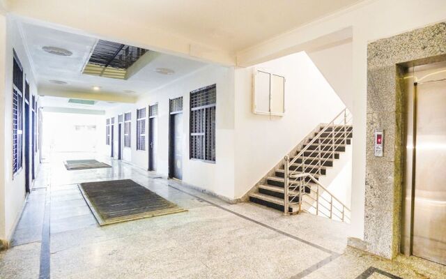 Oyo Flagship 46230 Atta Market