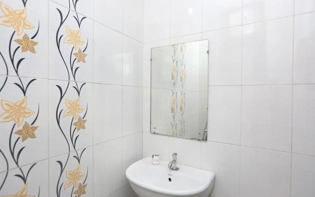 Oyo 22125 Bleu Ville