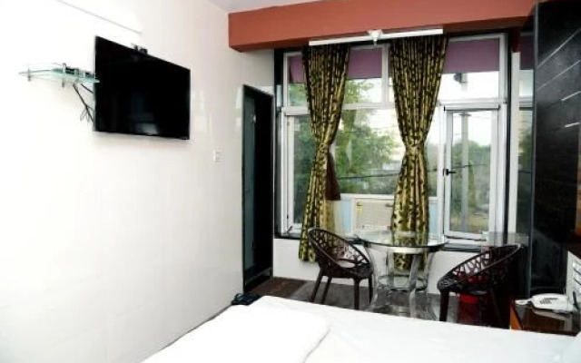 Gangeshwar Guest House