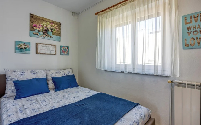 Small Holiday Home Jakara 5