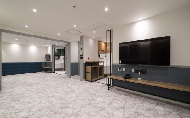 Busan Songjeong Brooks Hotel