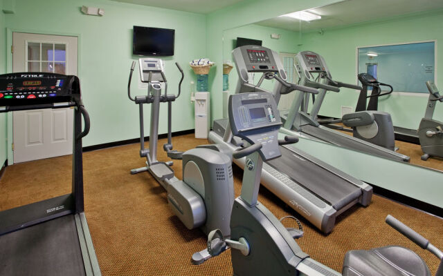 Holiday Inn Express Junction City