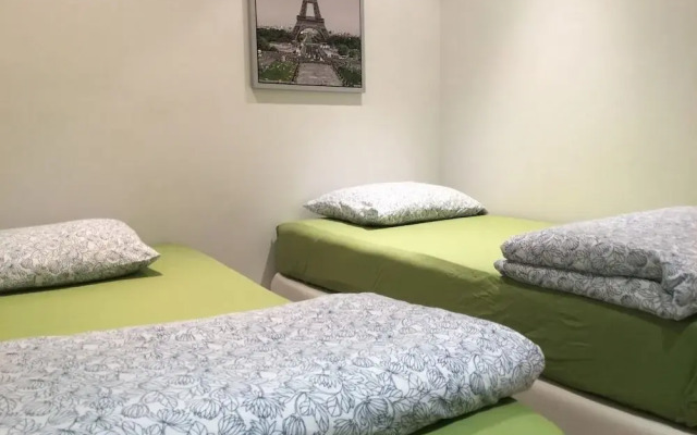 459 West 43rd Street