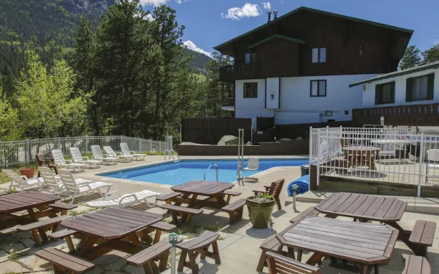 Fawn Valley Inn: 271