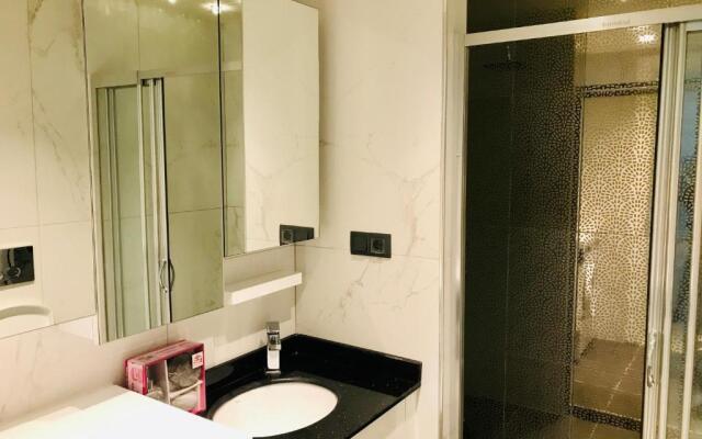 Best Home 25 - Cleopatra Exclusive, center
