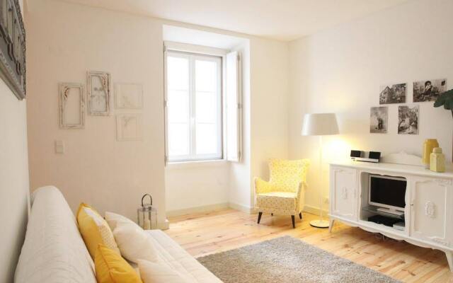 Find Me...Alfama, old quarter