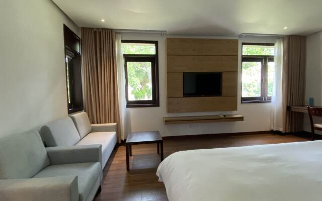 Hoang Ngoc Beach Resort
