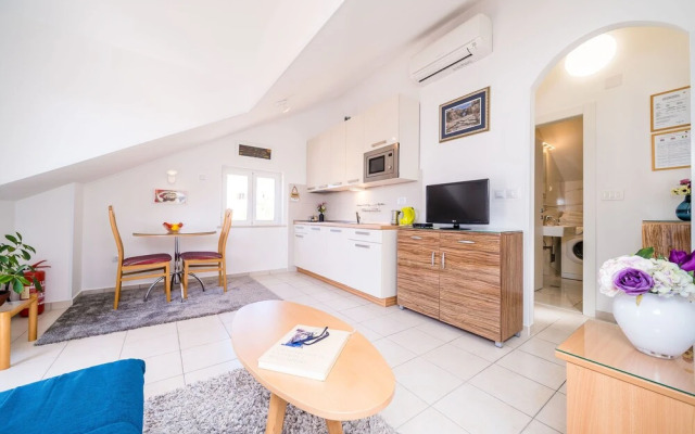 Apartments Swallow's Nest