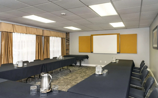 Quality Inn Downtown Inner Harbour