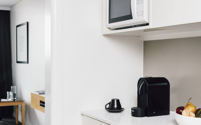 Quay West Suites Melbourne