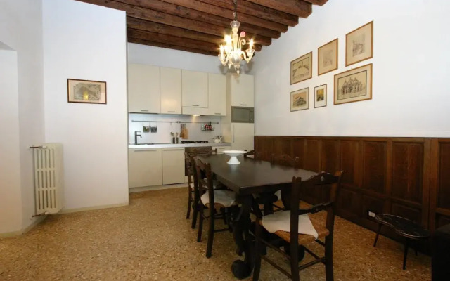 City Apartments - Leonardo