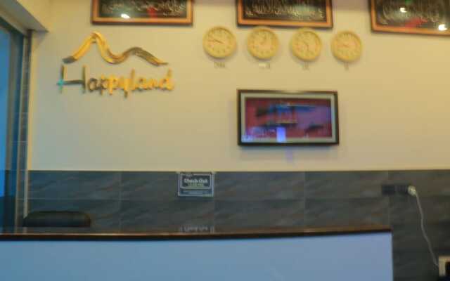 Happyland Hotel Fizagat
