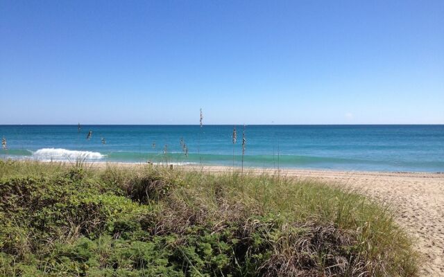 Grandview Heights Vacation Homes – Grey Mist