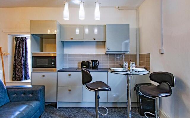 Montague House Apartments