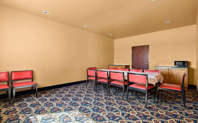 Quality Inn & Suites McAlester on Hwy 69