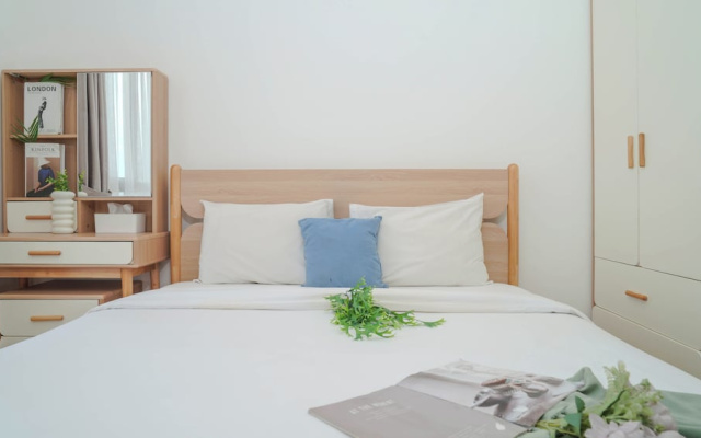 2Br Near Prasetiya Mulya University At Sky House Bsd Apartment