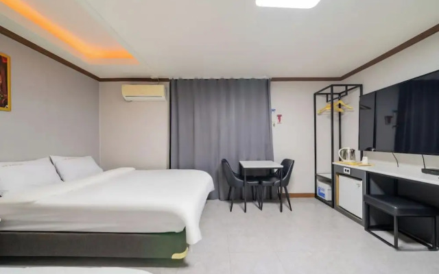 Donghae Gloria Hotel