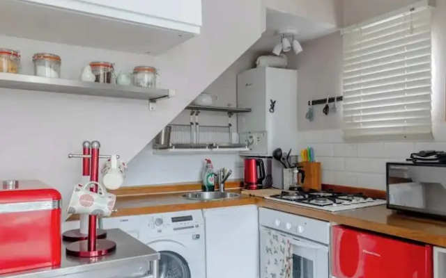 Tasteful & Homely 1BD Flat - Brixton