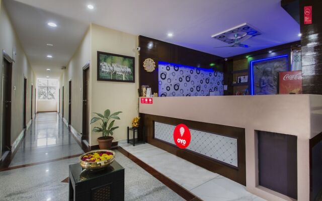 OYO 7627 Royal Plaza