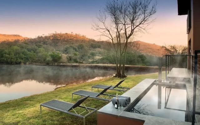 Riverhorse Lodge