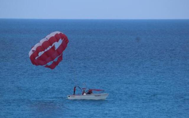Best Beach Apartments - Cancun Plaza