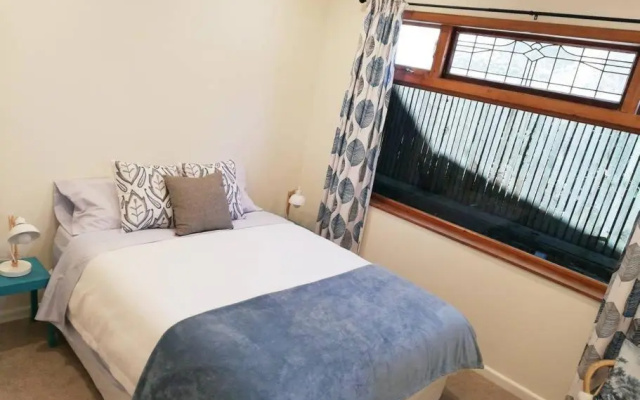Shakespeare Cottage – Guest Rooms – Napier
