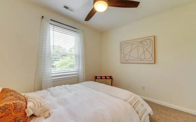 Pet-Friendly Lake Norman Retreat