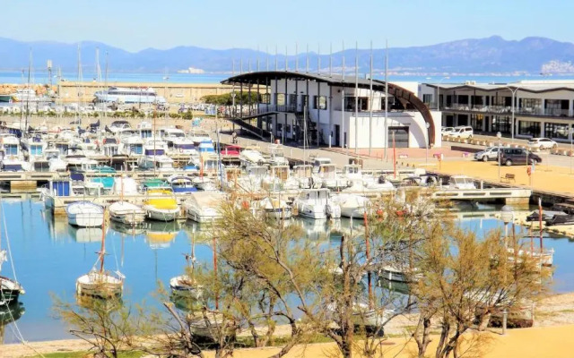 Apartaments Club Nautic L'Escala