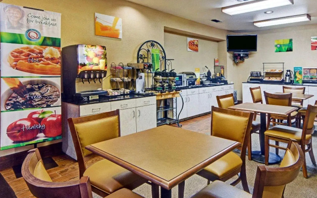 Quality Inn & Suites Terrell