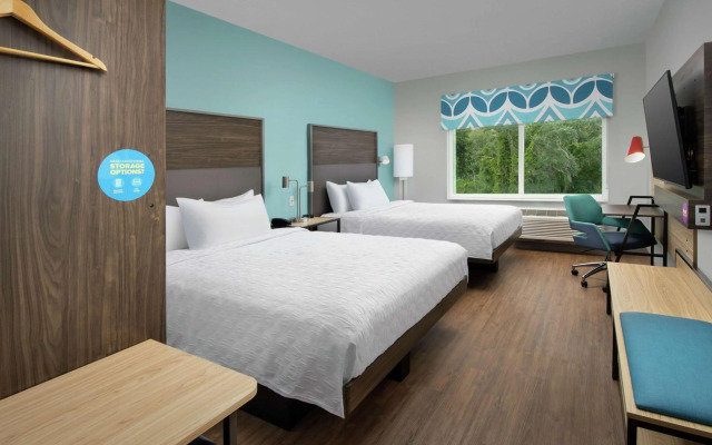 Tru by Hilton Lake City